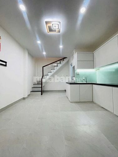 Nhà đẹp 2 tầng hẻm Kiều Đàm – Trần Xuân Soạn – 2PN – chỉ 2.25 tỷ – SHR