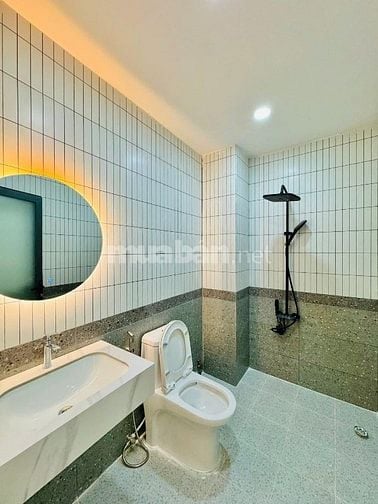 SIÊU HIẾM !! Nhà hẻm xe hơi Nhiêu Tứ, p 7, Q.Phú Nhuận, HCM 4PN, 4WC, 
