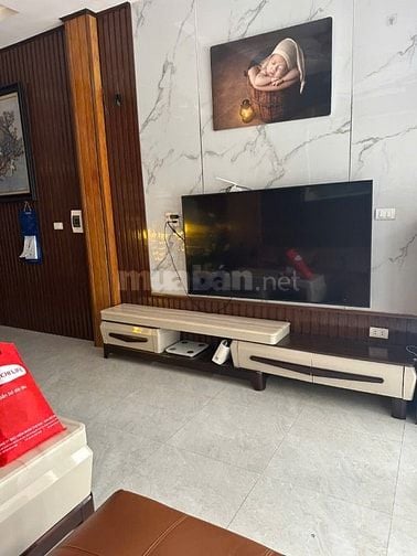 Chính chủ Cho thuê nhà lâu dài, tại Gia Thuỵ, Long Biên, DT 42 m2