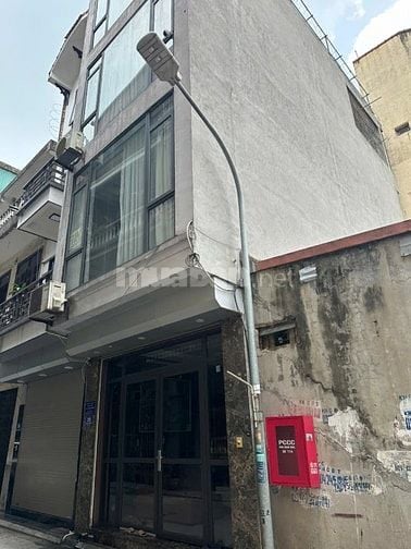 Chính chủ Cho thuê nhà lâu dài, tại Gia Thuỵ, Long Biên, DT 42 m2