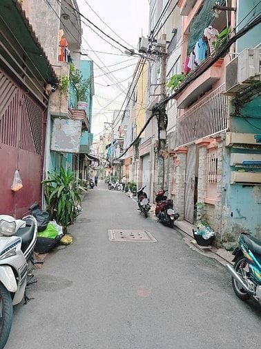 Bán nhà Hẻm xe hơi 8M – Lạc Long Quân, P.8, Quận Tân Bình, chỉ 4.75ty