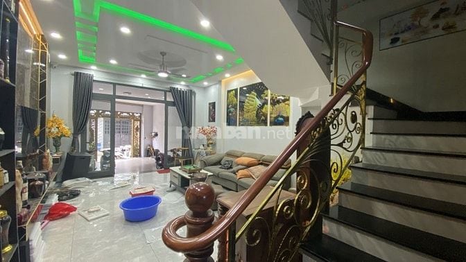 NGUYỄN VĂN LƯỢNG - GÒ VẤP - HẺM XE TẢI TRÁNH - 4 x18 - 5 TẦNG - 9 TỶ 