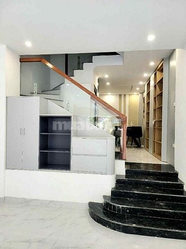 BÁN NHÀ PHỐ LÕI BỒ ĐỀ - 4 TẦNG ĐẸP, NGÕ THÔNG NVC - GIÁ HỢP LÝ 10,2 TỶ