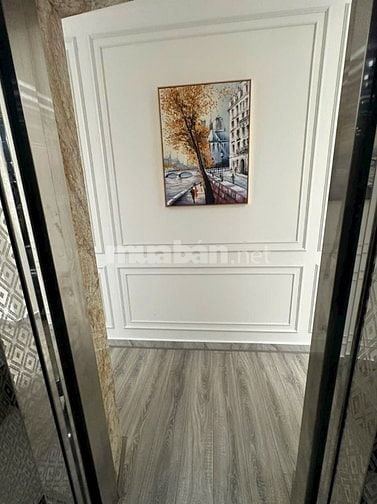 5lầu, thang máy, gara ôtô, nthất ccấp khu kdoanh mtiền Đinh Công Tráng