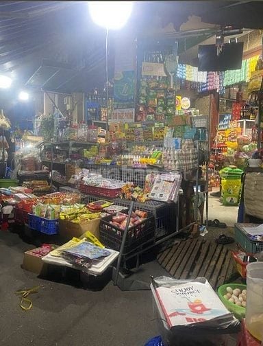Cửa hàng cần 5 nhân viên phụ dịp cận lễ 