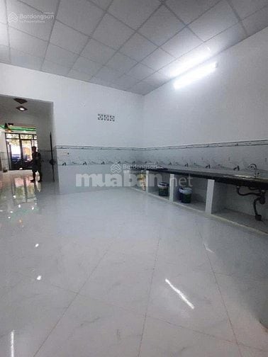 Bán nhà mặt tiền Huỳnh Tấn Phát, Nhà Bè.