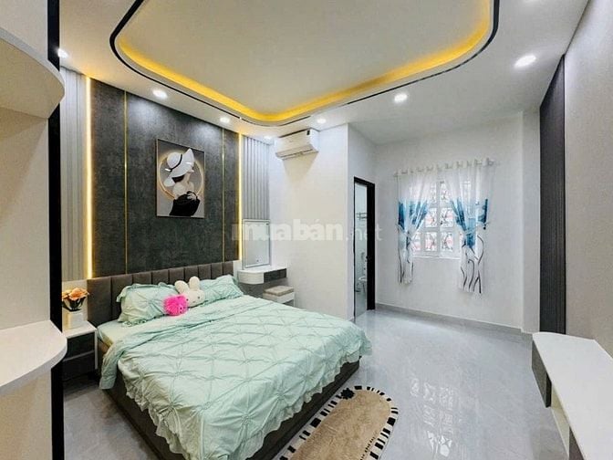 Bán nhà đường Lam Sơn, Tân Bình cách sân bay 3 phút - 48m2 giá 2tỷ790