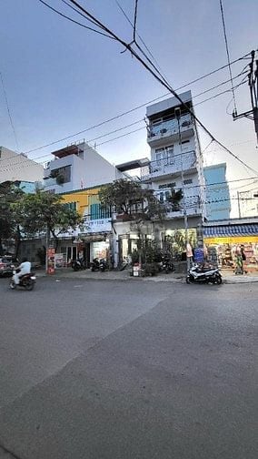 Chủ cần bán gấp nhaà 2 MT đường số phường Bình Thuận Quận 7