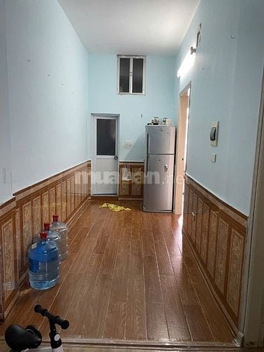cho thuê căn hộ tập thể tầng 4. E12 Thanh Xuân Bắc, sau CA Phuờng,90m2
