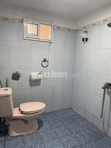 cho thuê căn hộ tập thể tầng 4. E12 Thanh Xuân Bắc, sau CA Phuờng,90m2