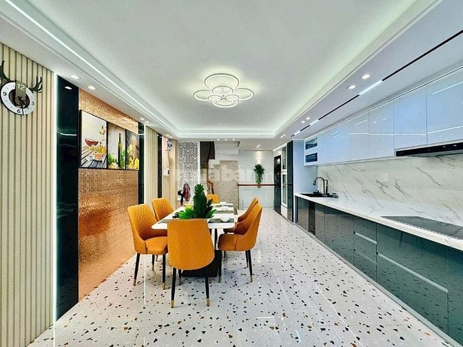 Bán Gấp nhà Hoàng Văn Thụ,P8,Phú Nhuận,53m2(4x13.25),1Lửng 2Lầu, SHR