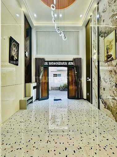 Bán Gấp nhà Hoàng Văn Thụ,P8,Phú Nhuận,53m2(4x13.25),1Lửng 2Lầu, SHR