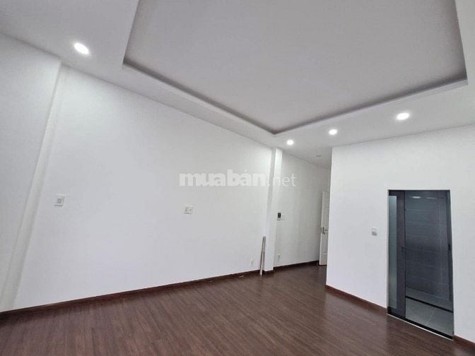 Nhanh tay sở hữu căn nhà đường Nguyễn Thông Quận 3. Nhà trống ở ngay