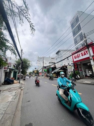 Bán Nhà mặt tiền đường phường 8, Gò Vấp, vỉa hè 5m tiện kinh doanh