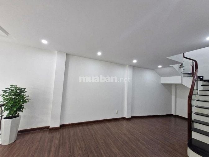 Nhanh tay sở hữu căn nhà đường Nguyễn Thông Quận 3. Nhà trống ở ngay
