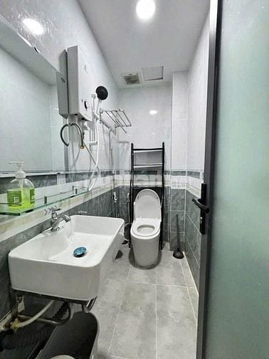 CHỦ CẦN BÁN GẤP NHÀ 5 TẦNG NGÔ GIA TỰ-CÓ DÒNG TIỀN KD-TIỆN NGHI ĐẦY ĐỦ