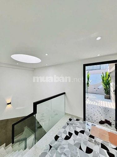 bán nhà SIÊU PHẨM LUXURY TUYỆT ĐẸP, DT 4M X 17M, Ô TÔ XE HƠI VÀO NHÀ