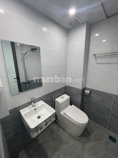 BÁN NHÀ KIẾN HƯNG-LÔ GÓC-Ô TÔ CÁCH 5M