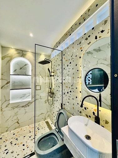 bán nhà SIÊU PHẨM LUXURY TUYỆT ĐẸP, DT 4M X 17M, Ô TÔ XE HƠI VÀO NHÀ