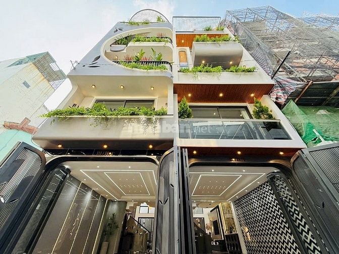 bán nhà SIÊU PHẨM LUXURY TUYỆT ĐẸP, DT 4M X 17M, Ô TÔ XE HƠI VÀO NHÀ