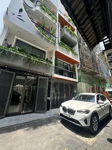 bán nhà SIÊU PHẨM LUXURY TUYỆT ĐẸP, DT 4M X 17M, Ô TÔ XE HƠI VÀO NHÀ