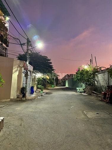 NHÀ ĐƯỜNG SỐ 9, 5 TẦNG, CÓ CHỖ ĐỔ XE HƠI, KHU VỰC DÂN TRÍ CAO