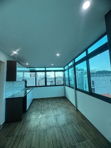 Hiếm . Bán căn hộ dịch vụ Võng Thị Tây Hồ