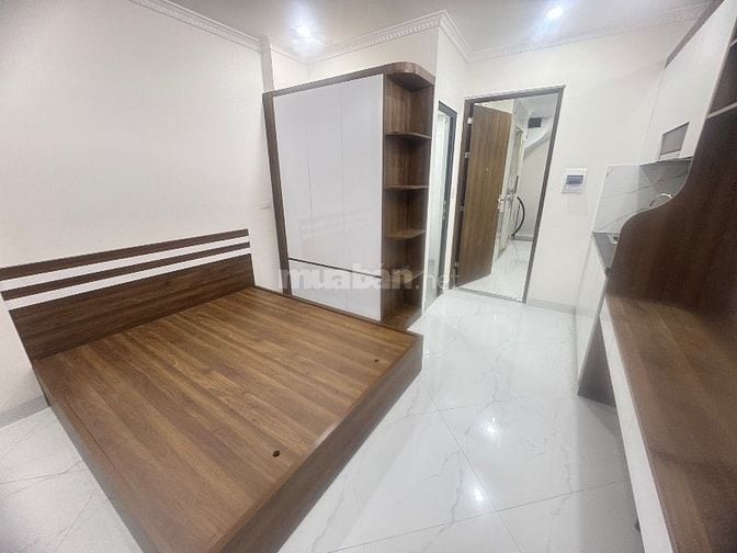 Hiếm . Bán căn hộ dịch vụ Võng Thị Tây Hồ