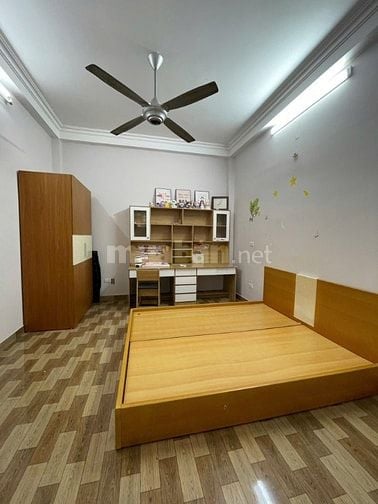 Bán Gấp nhà Tây Trà – Hoàng Mai. 45M x 5T. MT 3.9M x 8.5 tỉ . Nở hậu