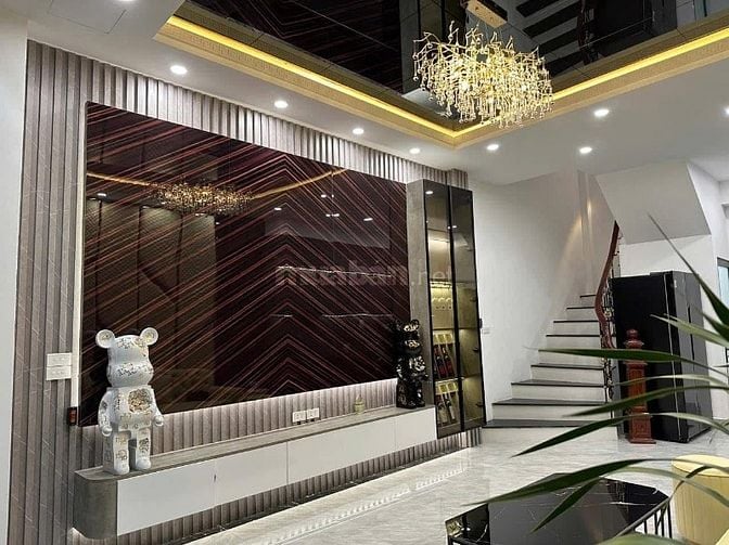 Nhà Đống Đa 40m2, 5 tầng ô tô đỗ cửa, Giá 12 tỷ