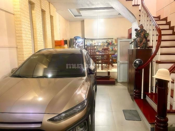 Phân lô Hoàng Hoa Thám 47m2*5T,MT 4m,30m ra phố,  giá >15tỷ,gara oto.
