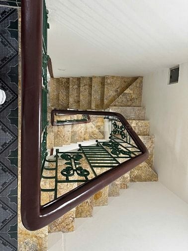 Cho thuê nhà 424 đường Thuỵ Khuê - gần chợ Bưởi