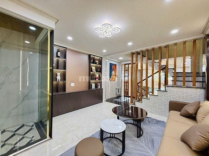 Giảm còn 3tỷ550triệu Nam Kỳ Khởi Nghĩa, Võ Thị Sáu, Quận 3 hàng hiếm