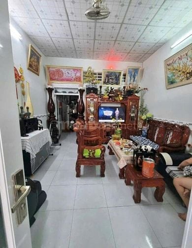 bán gấp căn nhà 62m2 ở Nguyễn Văn Quá - Quận 12 giá 910 triệu.