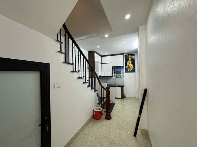 NHÀ 5TẦNG PHỐ GIA QUẤT - ĐƯỜNG RỘNG GARA Ô TÔ - VIEW THOÁNG - CHỈ 7.45
