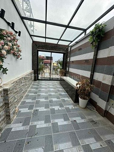 NHÀ 5TẦNG PHỐ GIA QUẤT - ĐƯỜNG RỘNG GARA Ô TÔ - VIEW THOÁNG - CHỈ 7.45