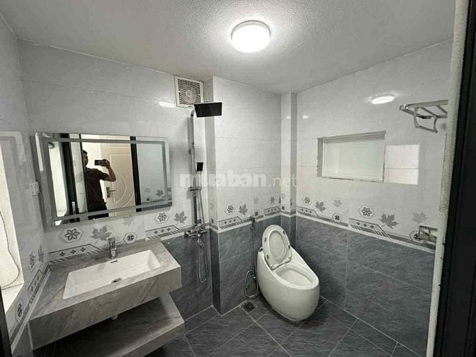 NHÀ 5TẦNG PHỐ GIA QUẤT - ĐƯỜNG RỘNG GARA Ô TÔ - VIEW THOÁNG - CHỈ 7.45