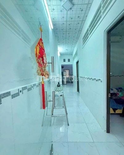 bán gấp căn nhà 62m2 ở Nguyễn Văn Quá - Quận 12 giá 910 triệu.