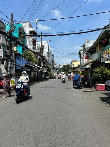 MT Đường 100 Bình Thới , Q11 ,  4 X 16m , 3 lầu nhà đẹp , 14,2 tỷ TL 