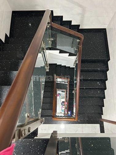 MT Đường 100 Bình Thới , Q11 ,  4 X 16m , 3 lầu nhà đẹp , 14,2 tỷ TL 