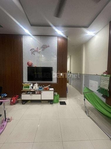 Nhà Đường 5m TMT q12- DT80,6m2- Sổ Hồng Riêng- Giá 3,2ty