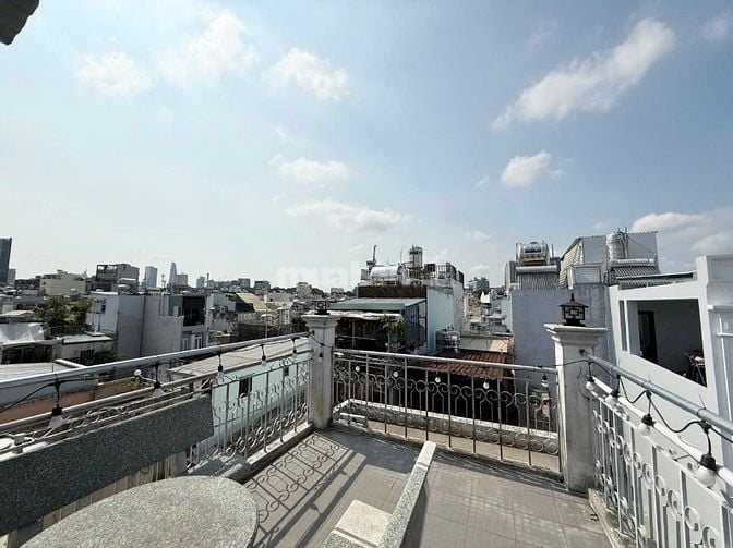 Bán nhà đẹp đường Vườn Chuối, Quận 3 – Sổ riêng, trung tâm TP, giá tốt