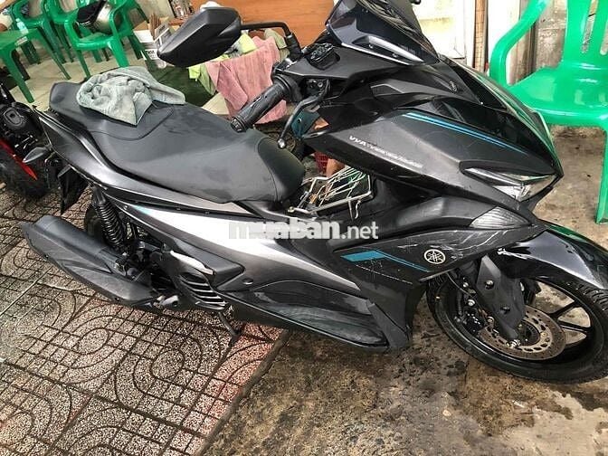 Bán xe NVX 125 cũ xanh đen