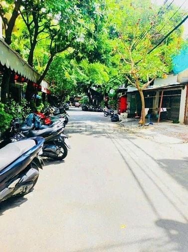 bán nhà CĂN HỘ DỊCH VỤ ĐANG CHO THUÊ 45tr/tg, DT 4m x 28m mặt tiền KD