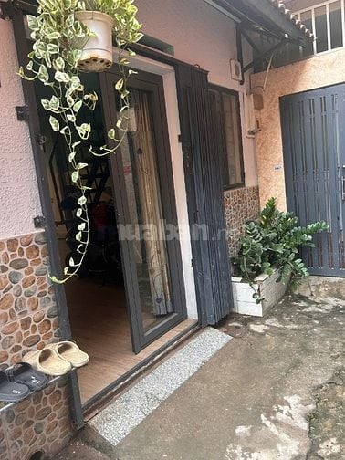 Bán nhà Dương Quảng Hàm, Gò Vấp, 24m2, 1 lửng, 3 tỷ 200