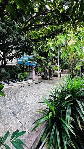 Mua đất tặng nhà MT Đường Số 2, Sát Lê Văn Việt DT 111m2 Có Thổ Cư