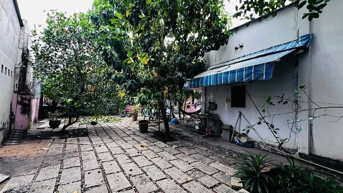 Mua đất tặng nhà MT Đường Số 2, Sát Lê Văn Việt DT 111m2 Có Thổ Cư