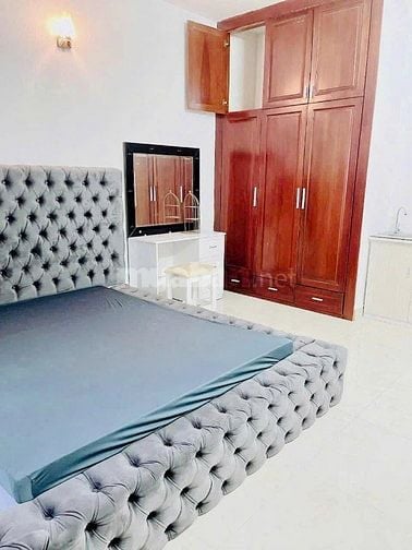 bán nhà CĂN HỘ DỊCH VỤ ĐANG CHO THUÊ 45tr/tg, DT 4m x 28m mặt tiền KD