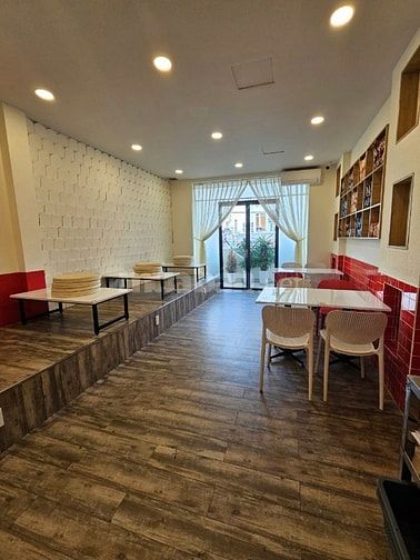Cho Thuê nhà mặt tiền Nguyễn Gia Trí KDTD trệt trống suốt
