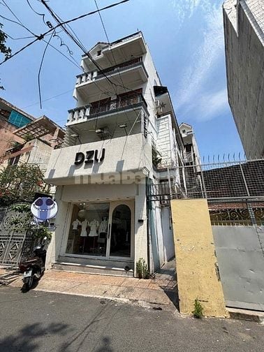 BÁN NHÀ TẠI TRUNG TÂM P.BẾN THÀNH QUẬN 1 L.T. RIÊNG